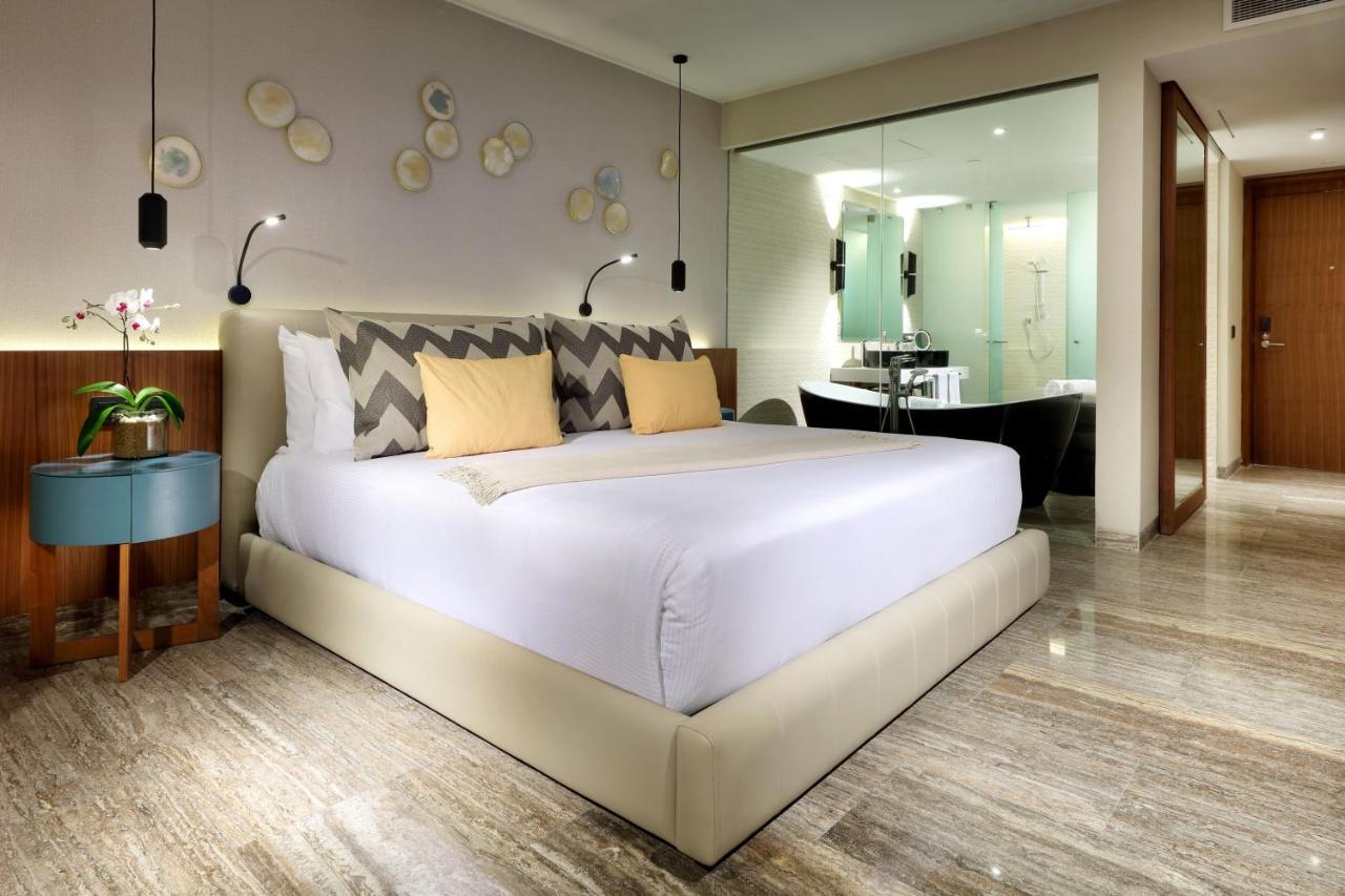 Family Selection At Grand Palladium Select Costa Mujeres Cancún Exteriör bild