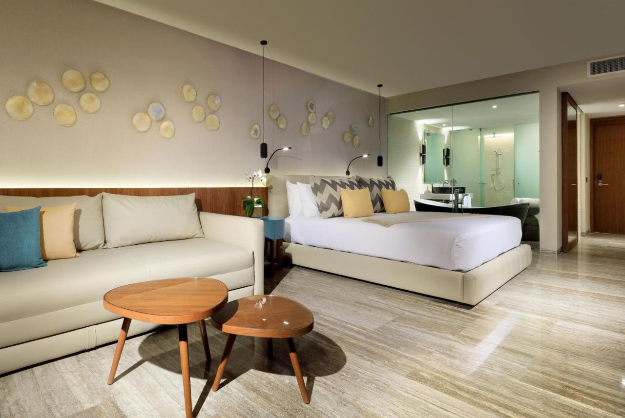 Family Selection At Grand Palladium Select Costa Mujeres Cancún Exteriör bild